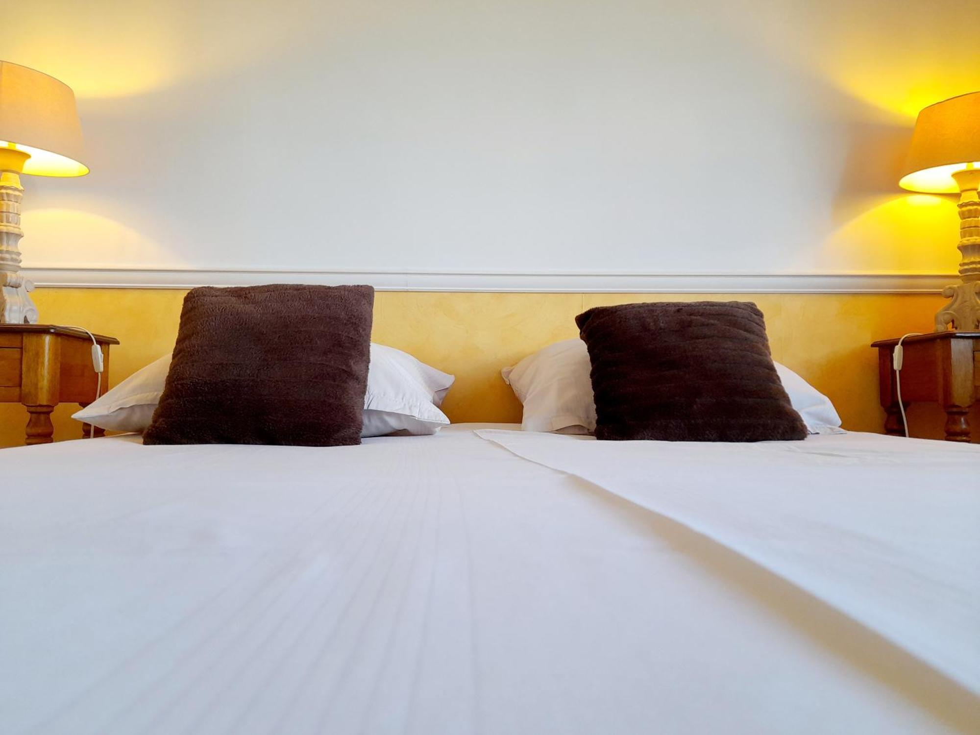 Domaine Des Ecureuils Bed & Breakfast Carpentras Bagian luar foto